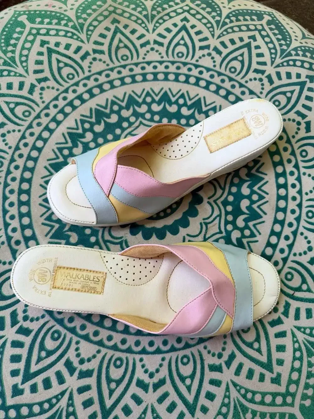 Walkables Vintage Pastel Colorblock Wedge Sandals Slip On Open Toe Size 8W